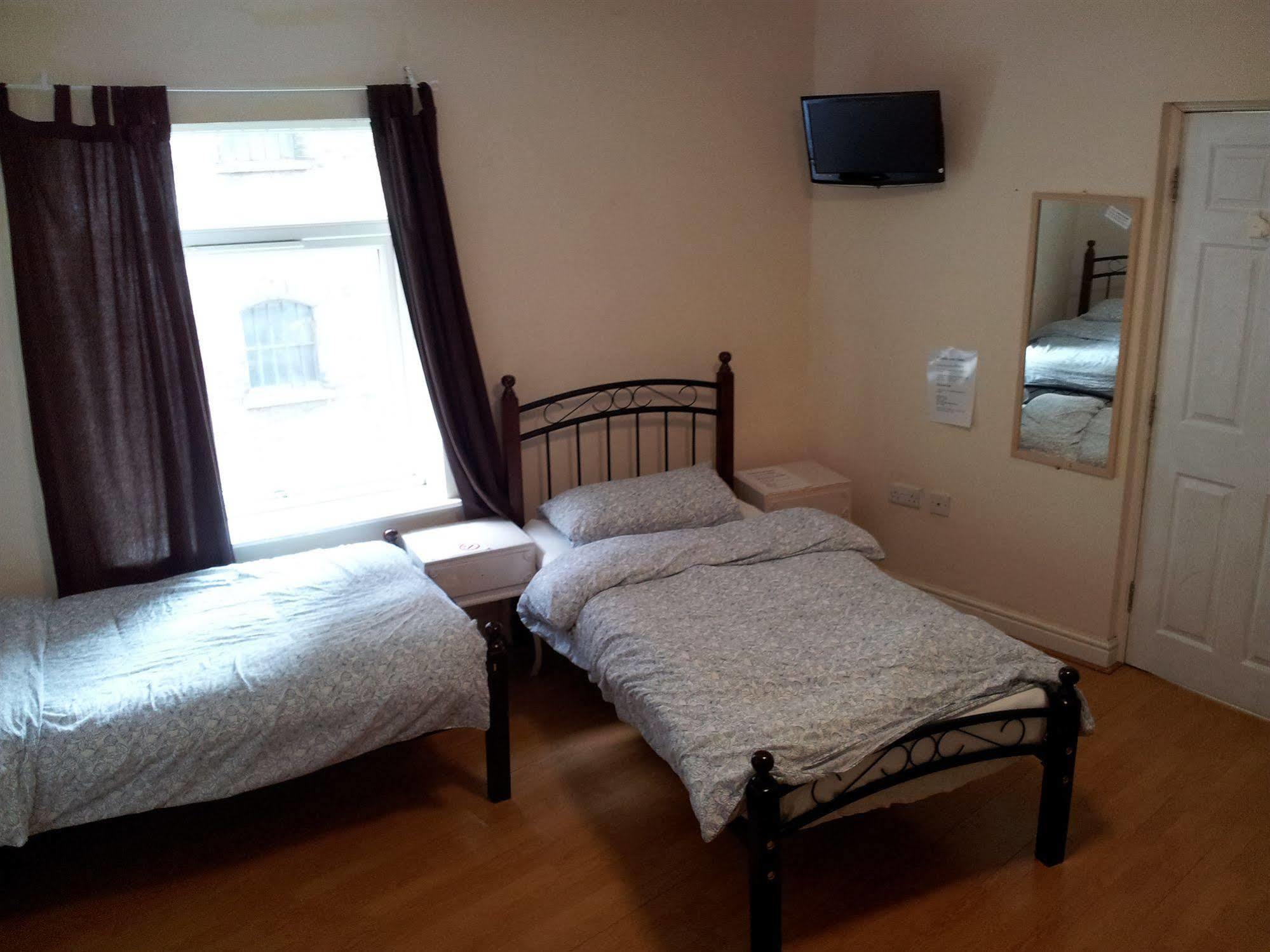Ten Streets Bed & Breakfast Liverpool Exterior foto
